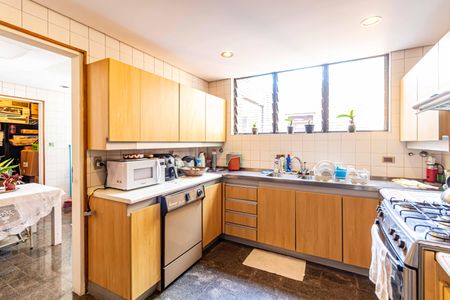 Casa à venda com 227m², 4 quartos e 2 vagasCozinha