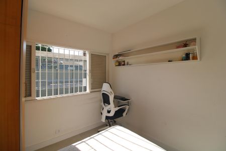 Casa à venda com 100m², 2 quartos e 2 vagasQuarto 2