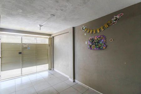 Casa à venda com 97m², 2 quartos e 1 vaga Casa à venda com 97m², 2 quartos e 1 vagaGaragem