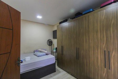 Casa à venda com 97m², 2 quartos e 1 vaga Casa à venda com 97m², 2 quartos e 1 vagaSuíte