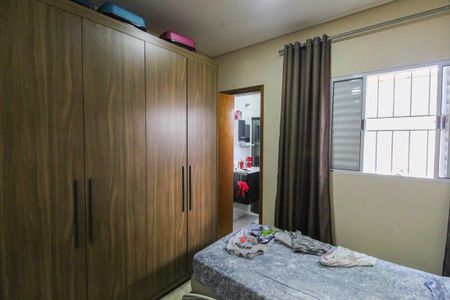 Casa à venda com 97m², 2 quartos e 1 vaga Casa à venda com 97m², 2 quartos e 1 vagaSuíte