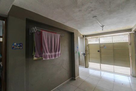 Casa à venda com 97m², 2 quartos e 1 vaga Casa à venda com 97m², 2 quartos e 1 vagaGaragem