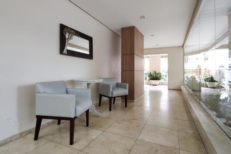 Apartamento para alugar com 86m², 2 quartos e 1 vaga Apartamento para alugar com 86m², 2 quartos e 1 vagaHall social