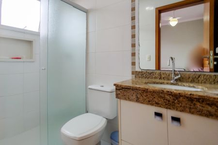 Apartamento para alugar com 86m², 2 quartos e 1 vaga Apartamento para alugar com 86m², 2 quartos e 1 vagaBanheiro da Suíte 2