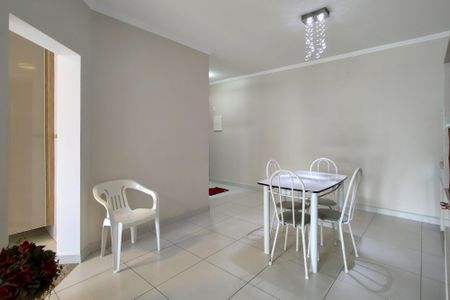 Apartamento para alugar com 86m², 2 quartos e 1 vaga Apartamento para alugar com 86m², 2 quartos e 1 vagaSala de Jantar