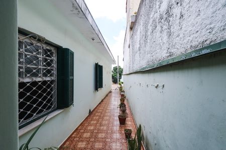 Casa à venda com 215m², 4 quartos e 2 vagasCorredor