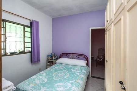 Casa à venda com 215m², 4 quartos e 2 vagasEdícula