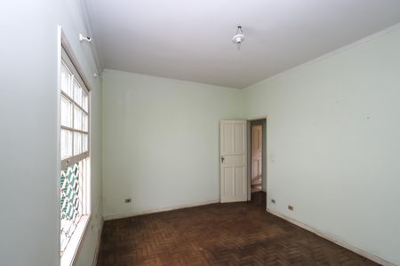 Casa à venda com 215m², 4 quartos e 2 vagasQuarto 1