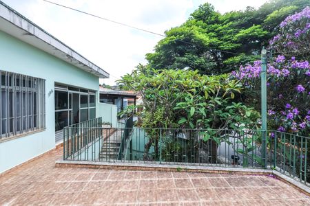 Casa à venda com 215m², 4 quartos e 2 vagasVaranda