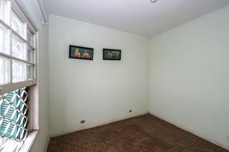 Casa à venda com 215m², 4 quartos e 2 vagasQuarto 2