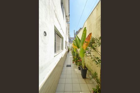 Casa à venda com 237m², 3 quartos e 3 vagas Casa à venda com 237m², 3 quartos e 3 vagasCorredor