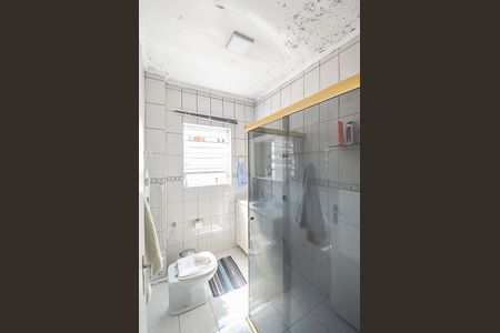 Casa à venda com 237m², 3 quartos e 3 vagas Casa à venda com 237m², 3 quartos e 3 vagasBanheiro