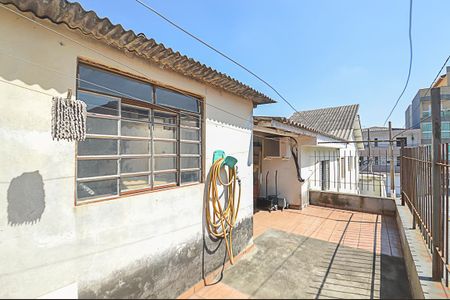 Casa à venda com 237m², 3 quartos e 3 vagas Casa à venda com 237m², 3 quartos e 3 vagasQuintal