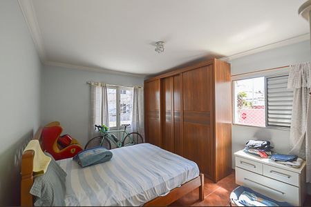 Casa à venda com 237m², 3 quartos e 3 vagas Casa à venda com 237m², 3 quartos e 3 vagasQuarto 1