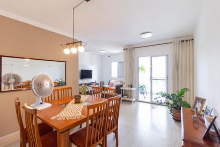 Apartamento para alugar com 75m², 2 quartos e 1 vaga Apartamento para alugar com 75m², 2 quartos e 1 vagaSala