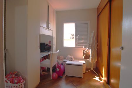 Suíte de casa à venda com 3 quartos, 113m² em Vila Campo Grande, São Paulo