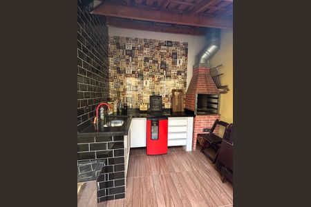 Casa à venda com 113m², 3 quartos e 2 vagas Casa à venda com 113m², 3 quartos e 2 vagasChurrasqueira