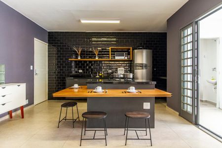 Apartamento à venda com 112m², 2 quartos e 1 vaga Apartamento à venda com 112m², 2 quartos e 1 vagaCozinha