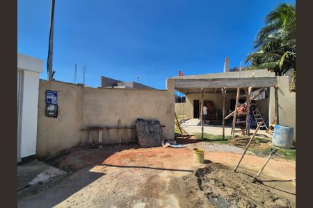 Casa de condomínio à venda com 204m², 2 quartos e 2 vagasFachada