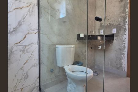 Casa de condomínio à venda com 204m², 2 quartos e 2 vagasBanheiro