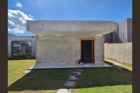 Casa de condomínio à venda com 204m², 2 quartos e 2 vagasVaranda