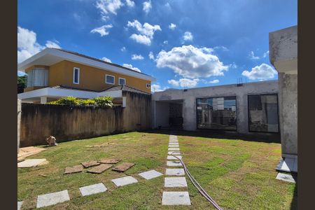 Casa de condomínio à venda com 204m², 2 quartos e 2 vagasÁrea externa