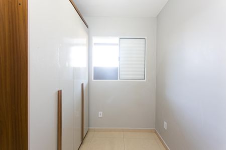 Apartamento à venda com 48m², 2 quartos e 1 vagaQuarto 2