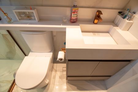 Casa à venda com 180m², 3 quartos e 2 vagasBanheiro da Suíte