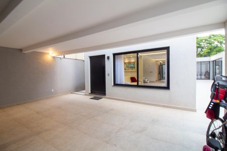 Casa à venda com 180m², 3 quartos e 2 vagasGaragem