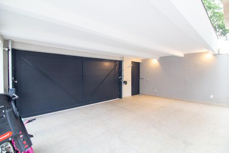 Casa à venda com 180m², 3 quartos e 2 vagasGaragem