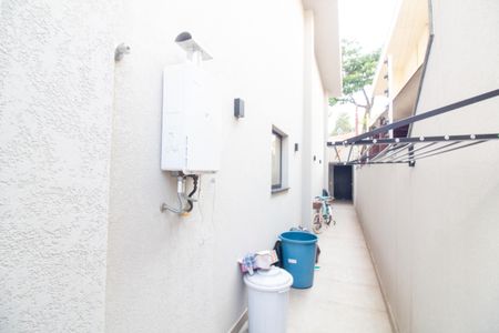 Casa à venda com 180m², 3 quartos e 2 vagasCorredor de Serviço