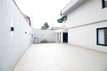 Casa à venda com 180m², 3 quartos e 2 vagasQuintal