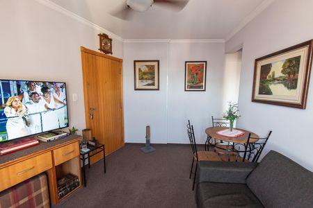 Apartamento à venda com 70m², 2 quartos e 1 vagaSala