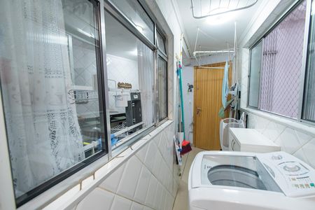 Apartamento à venda com 70m², 2 quartos e 1 vagaÁrea de serviço
