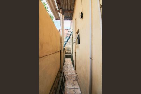 Casa à venda com 142m², 5 quartos e 3 vagasCorredor Lateral