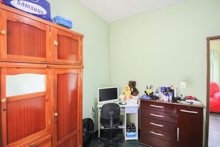 Casa à venda com 142m², 5 quartos e 3 vagasQuarto 2 - Casa 1