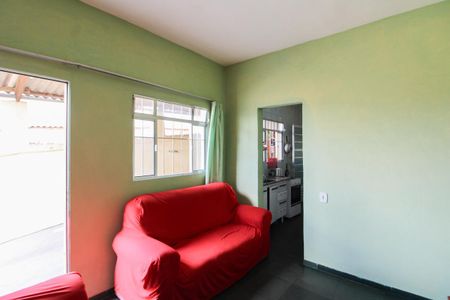 Casa à venda com 142m², 5 quartos e 3 vagasSala - Casa 1