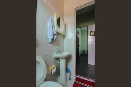 Casa à venda com 142m², 5 quartos e 3 vagasBanheiro - Casa 1