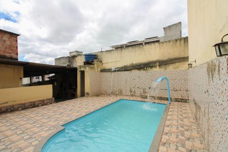 Casa à venda com 142m², 5 quartos e 3 vagasPiscina