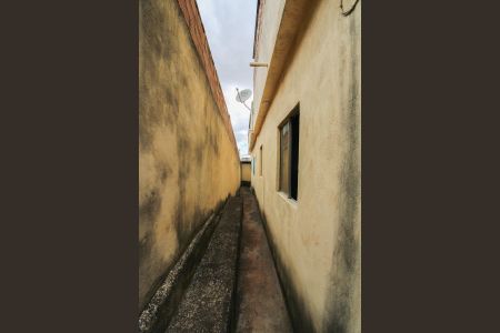 Casa à venda com 142m², 5 quartos e 3 vagasCorredor Lateral