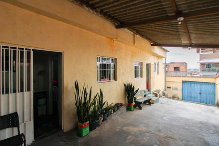 Casa à venda com 142m², 5 quartos e 3 vagasFachada Casa 1