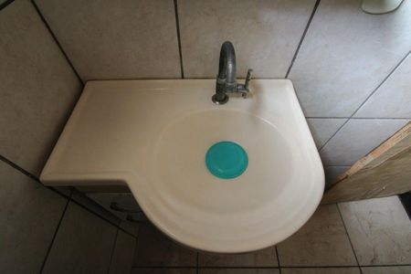 Casa à venda com 142m², 5 quartos e 3 vagasBanheiro - Casa 2