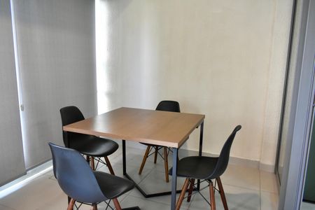 Apartamento à venda com 40m², 1 quarto e 1 vagaSacada Sala