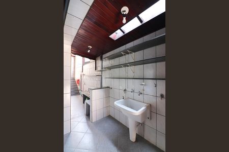 Casa para alugar com 270m², 4 quartos e 3 vagasÁrea de Serviço