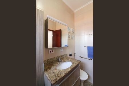 Casa para alugar com 270m², 4 quartos e 3 vagasBanheiro da Suíte