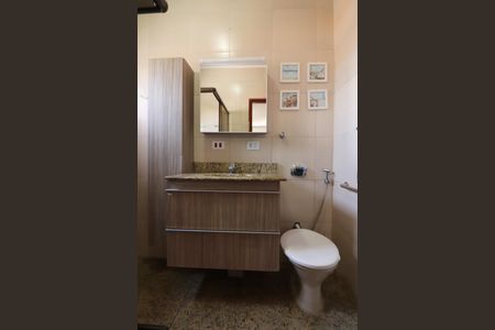 Casa para alugar com 270m², 4 quartos e 3 vagasBanheiro da Suíte