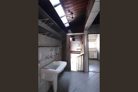 Casa para alugar com 270m², 4 quartos e 3 vagasÁrea de Serviço