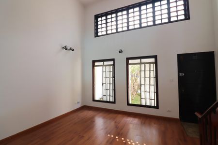 Casa para alugar com 270m², 4 quartos e 3 vagasSala