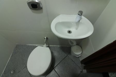 Casa para alugar com 270m², 4 quartos e 3 vagasBanheiro de serviço