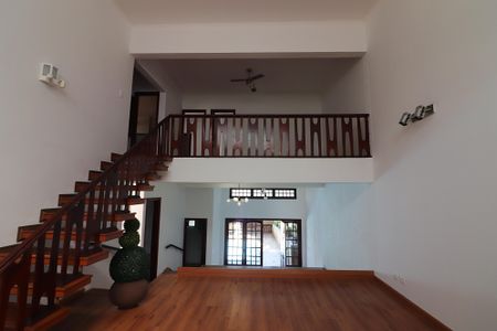 Casa para alugar com 270m², 4 quartos e 3 vagasSala